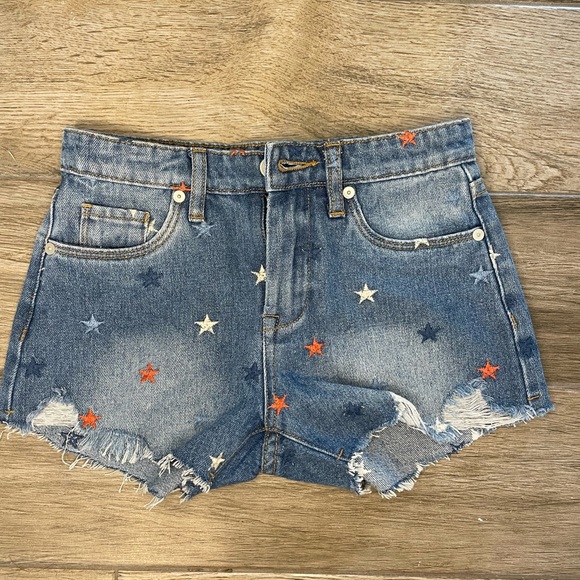 Blank NYC Other - Girls Jean shorts with stars